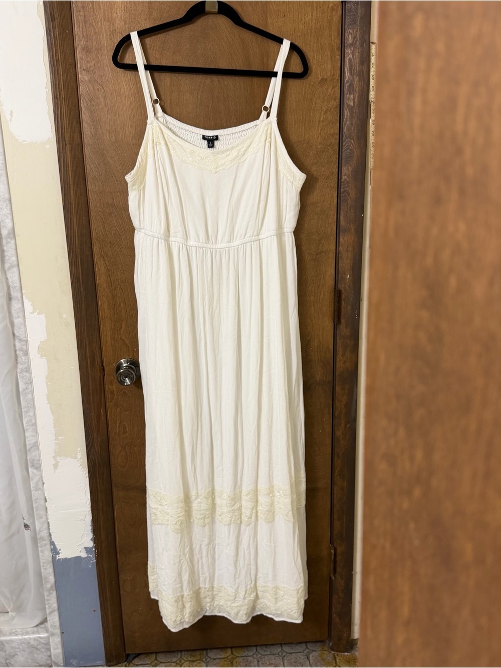 torrid 4 4X Cream Lace-Trim Maxi Sundress